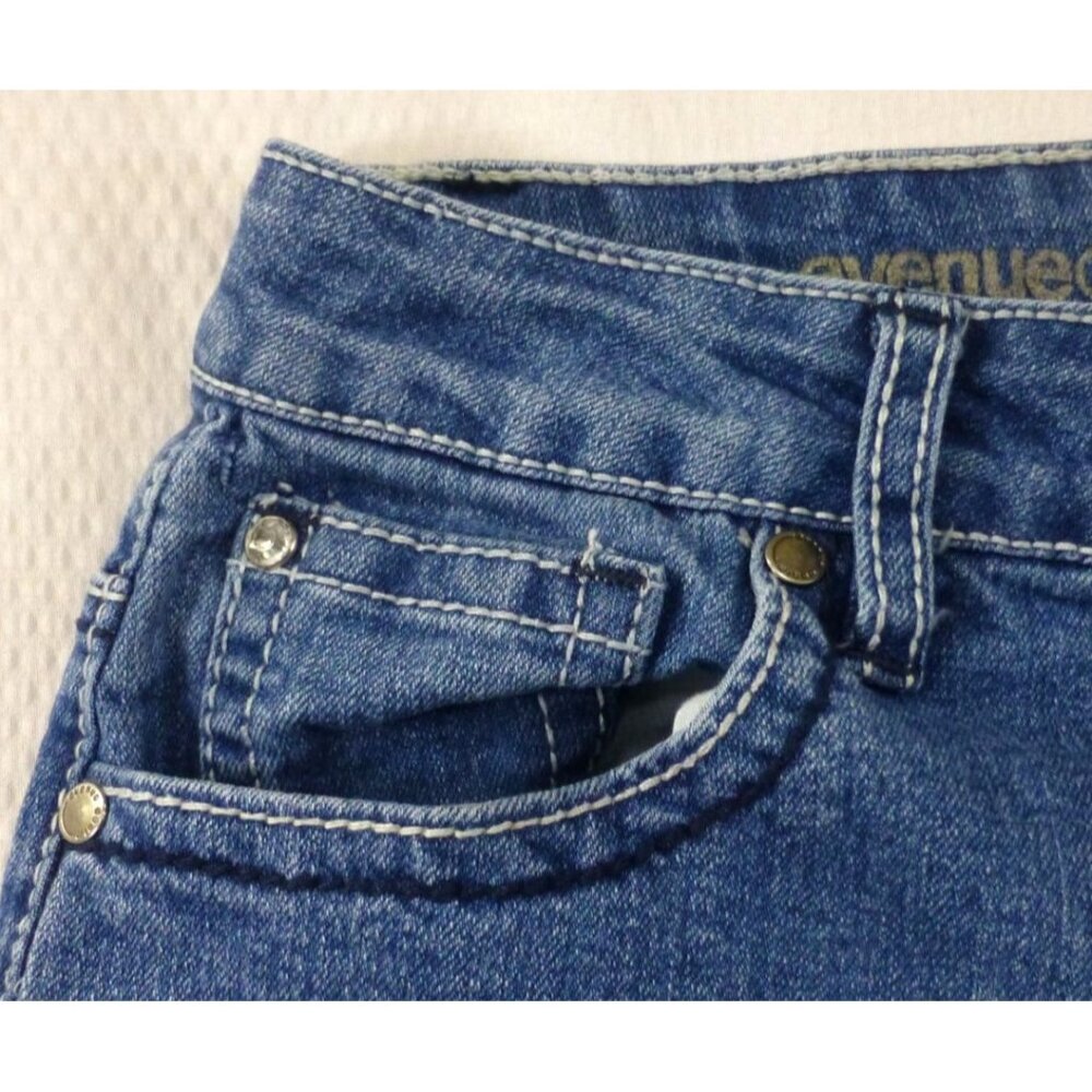 Avenue Denim Womens Capri Jeans Size 14 Blue Butterfly Embroidered Stretch - Picture 8 of 11